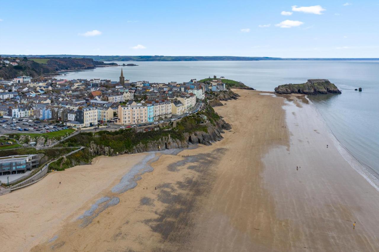 3 South Beach Court - Cosy Seafront Apartment Tenby Eksteriør bilde