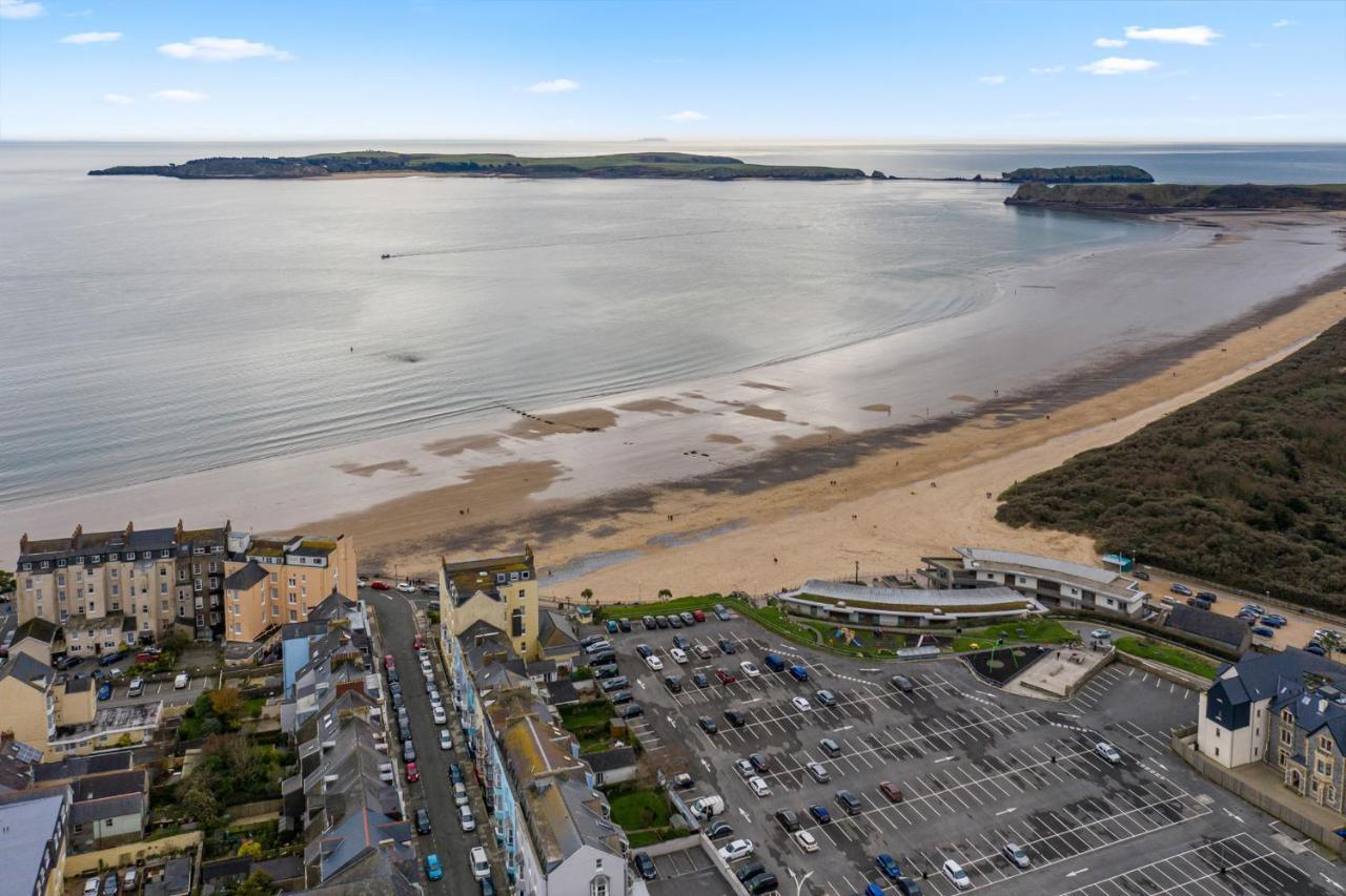 3 South Beach Court - Cosy Seafront Apartment Tenby Eksteriør bilde